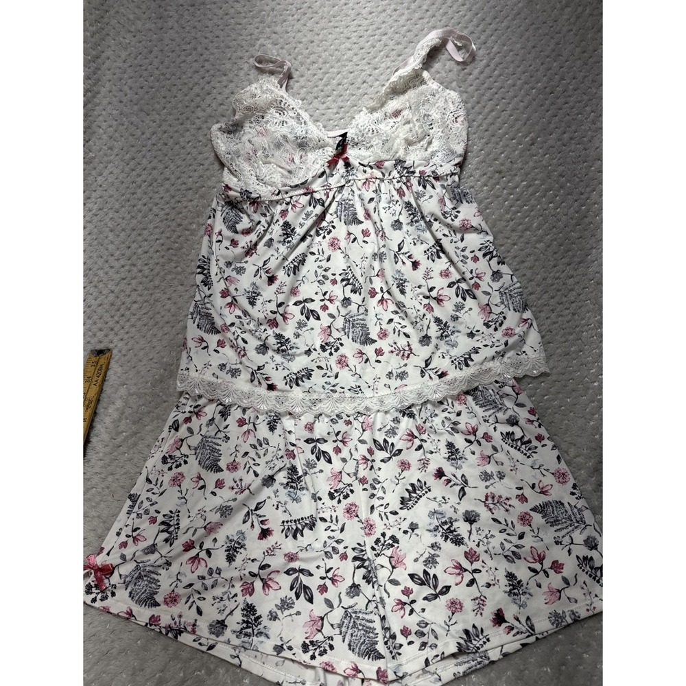 LAURA ASHLEY 2PC CAMISOLE PAJAMA SET FLORAL PRINT WOMENS SIZE XL LACE BOW